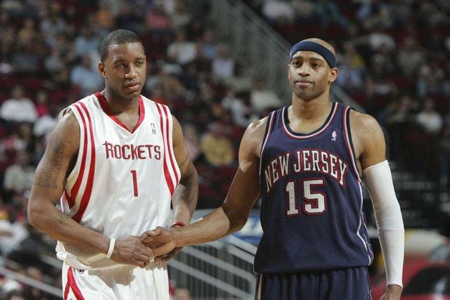 很多球迷前 很多球迷前