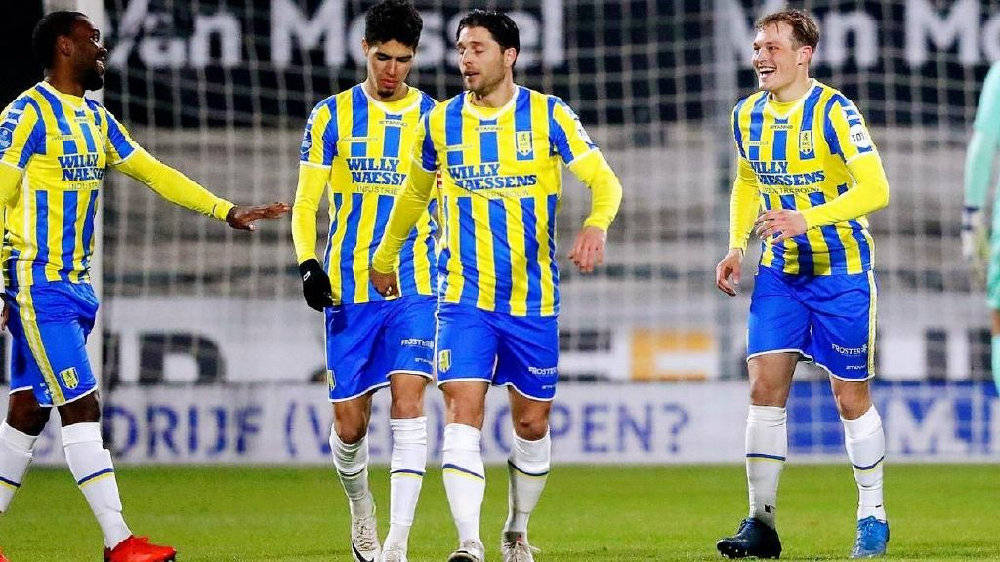 却暗示了她 却暗示了她