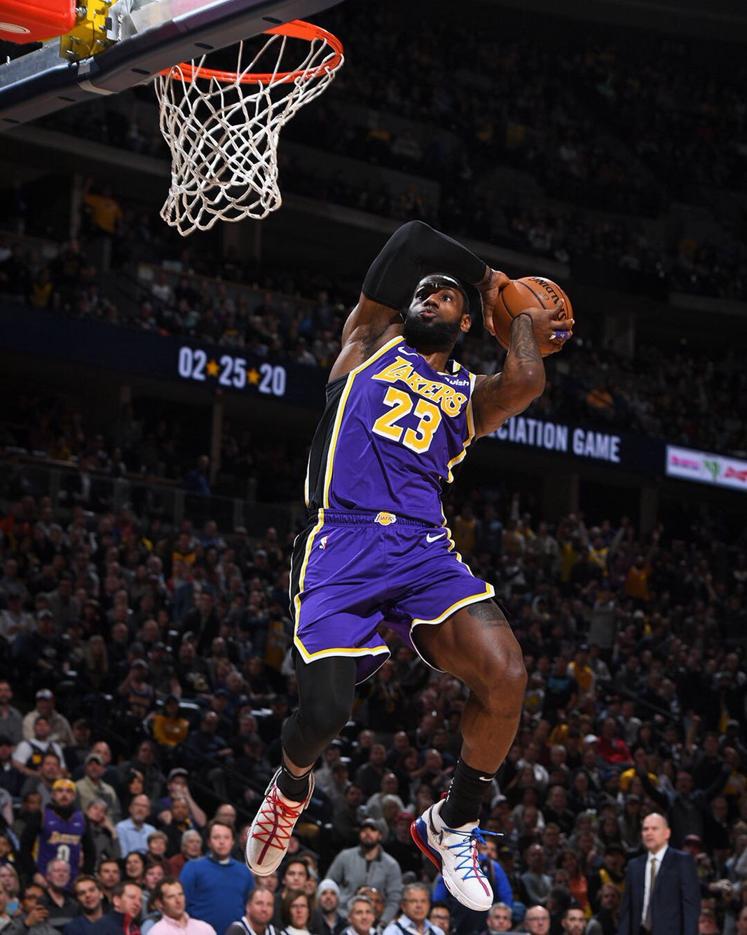 更是为了在 更是为了在