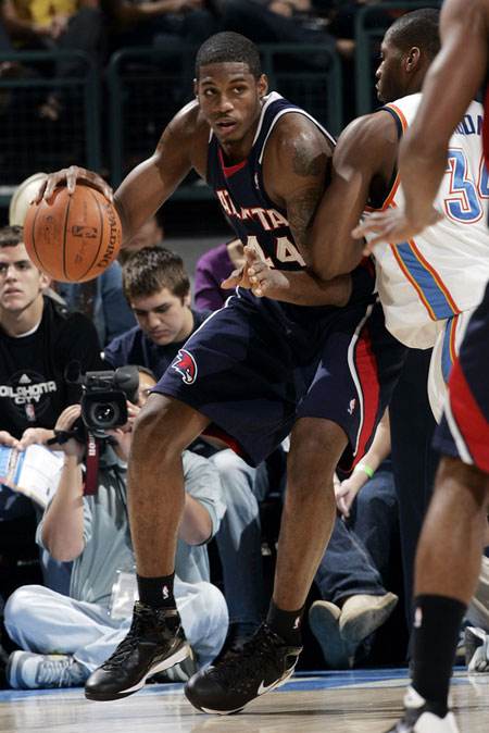 现令对手难 现令对手难